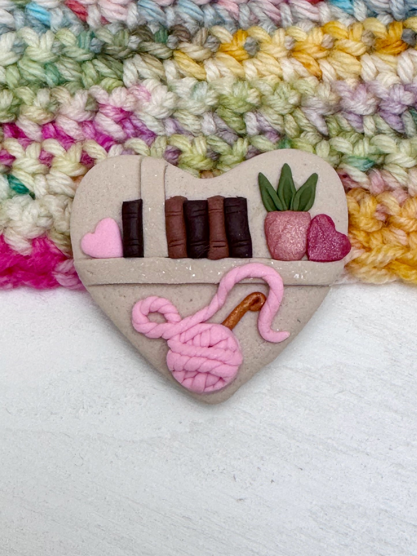 Heart Bookshelf Polymer Clay Magnetic Needle Minder