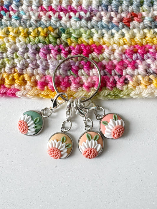 Ombré Daisy Stitch Markers, Pretty Flower Progress Keepers