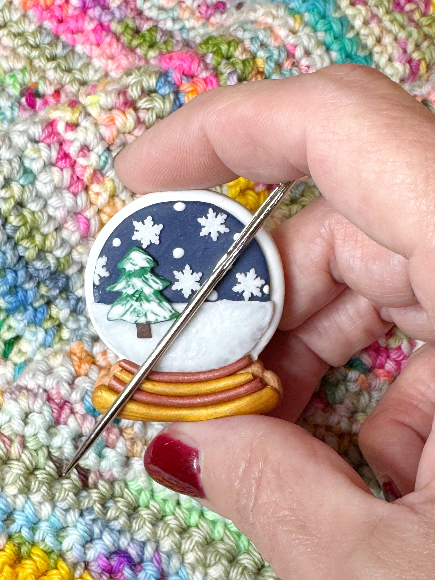 Snow globe Magnetic Needle Minder