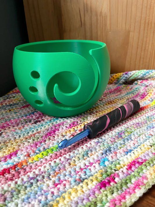 Love to Crochet green 3D Printed Yarn Bowl, knitting accessories, yarn storage, wool bowl