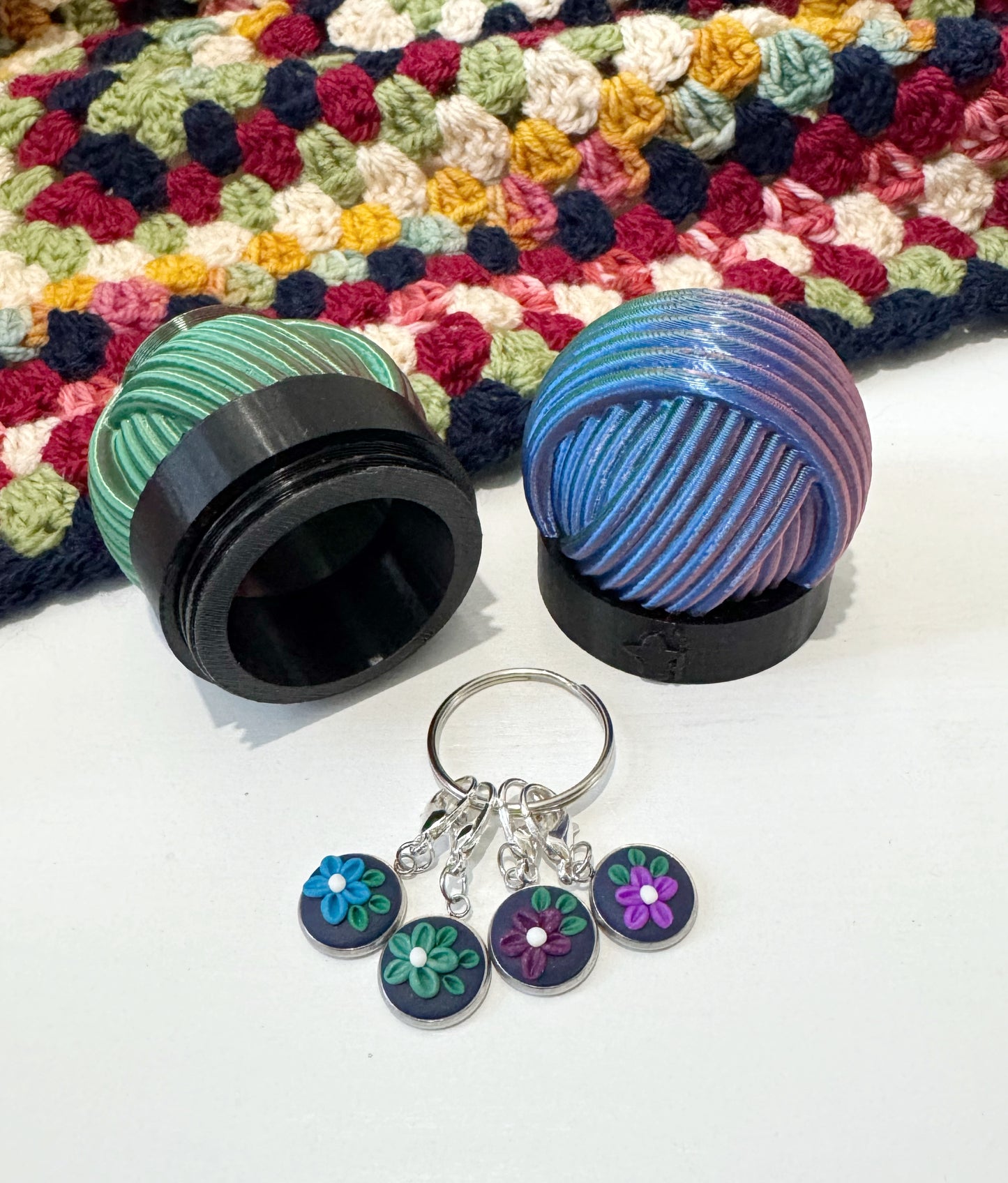 Yarn Ball Storage Pot With Stitch Markers