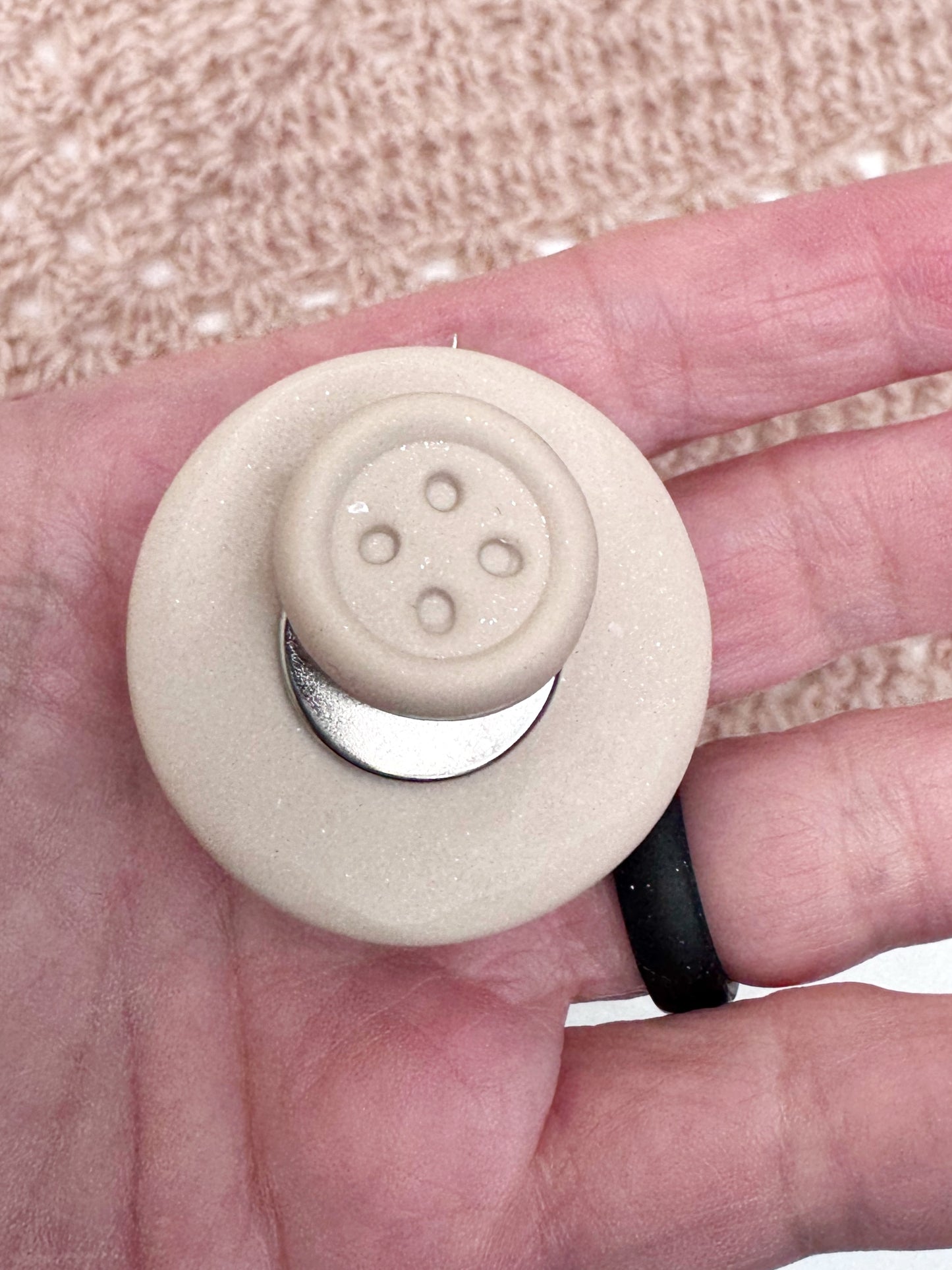 Beehive Needle Minder, Bumble Bee Magnetic Needle Holder