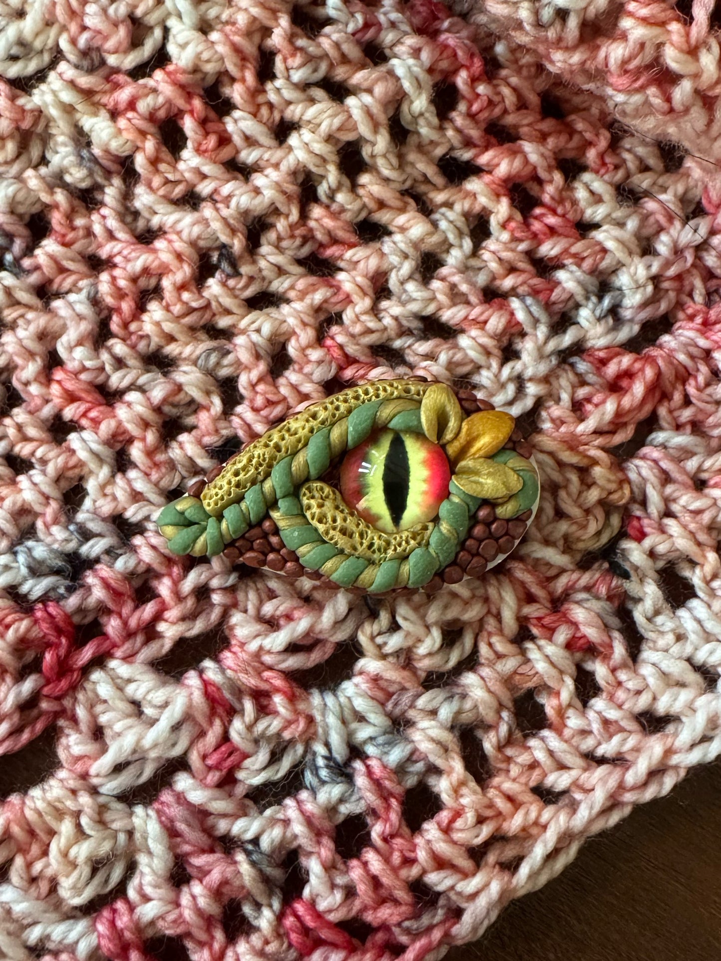 Dragons eye needle minder, polymer clay dragon eye needle magnet