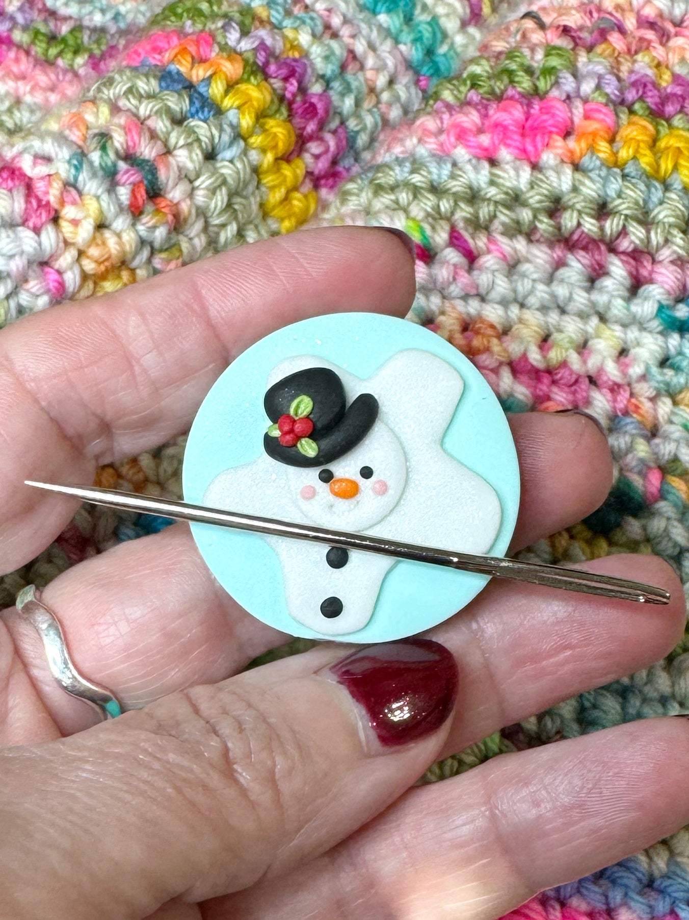 Melted Snowman Magnetic Needle Minder