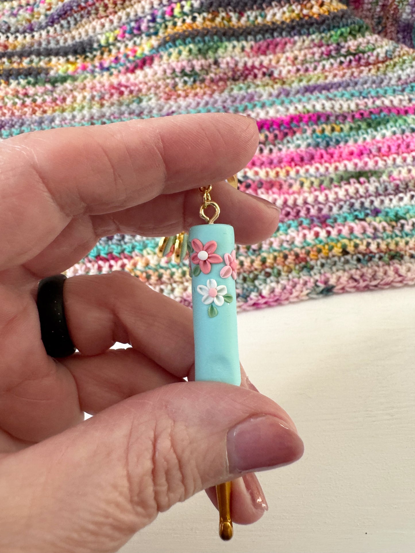 Mini Crochet Hook Set, Flower Keyring Crochet Hook and Stitch Marker Set