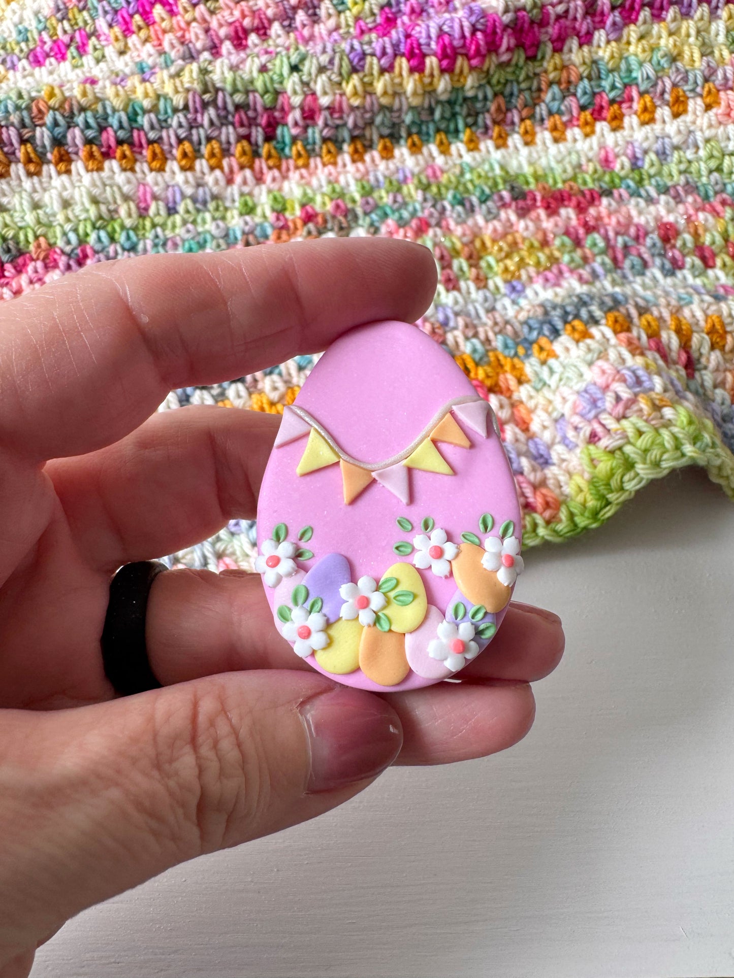 Bunting Easter Egg Magnetic Needle Minder