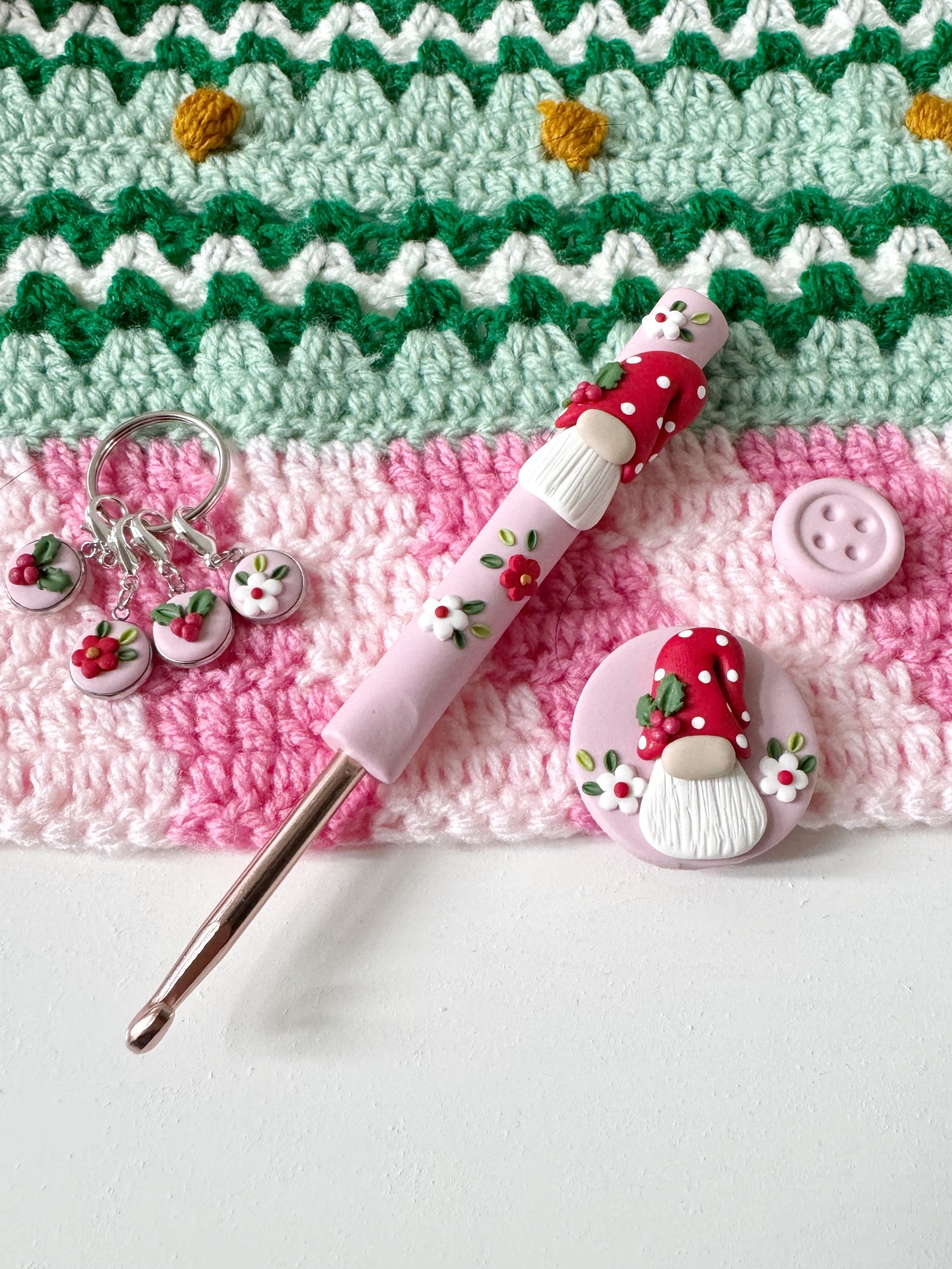 Christmas Gnome Yarn Ball Surprise Pot with Crochet Hook