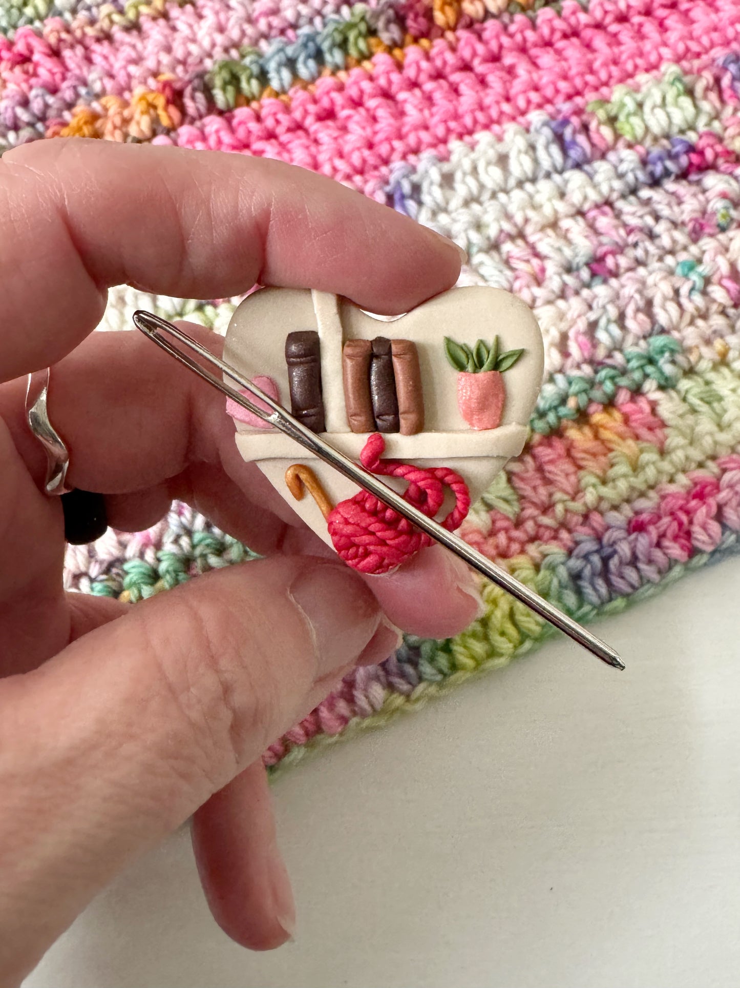Heart Bookshelf Polymer Clay Magnetic Needle Minder