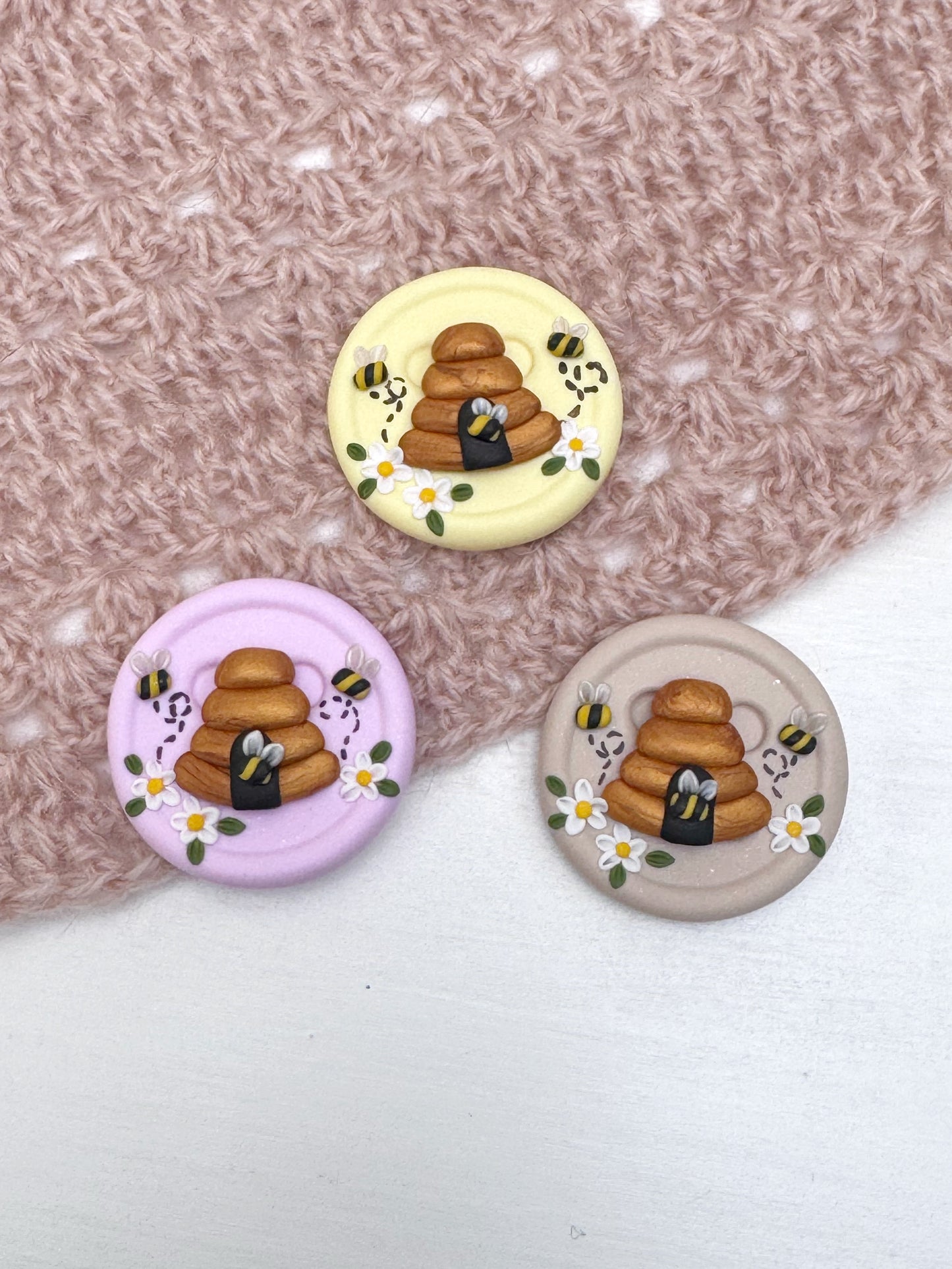 Beehive Needle Minder, Bumble Bee Magnetic Needle Holder