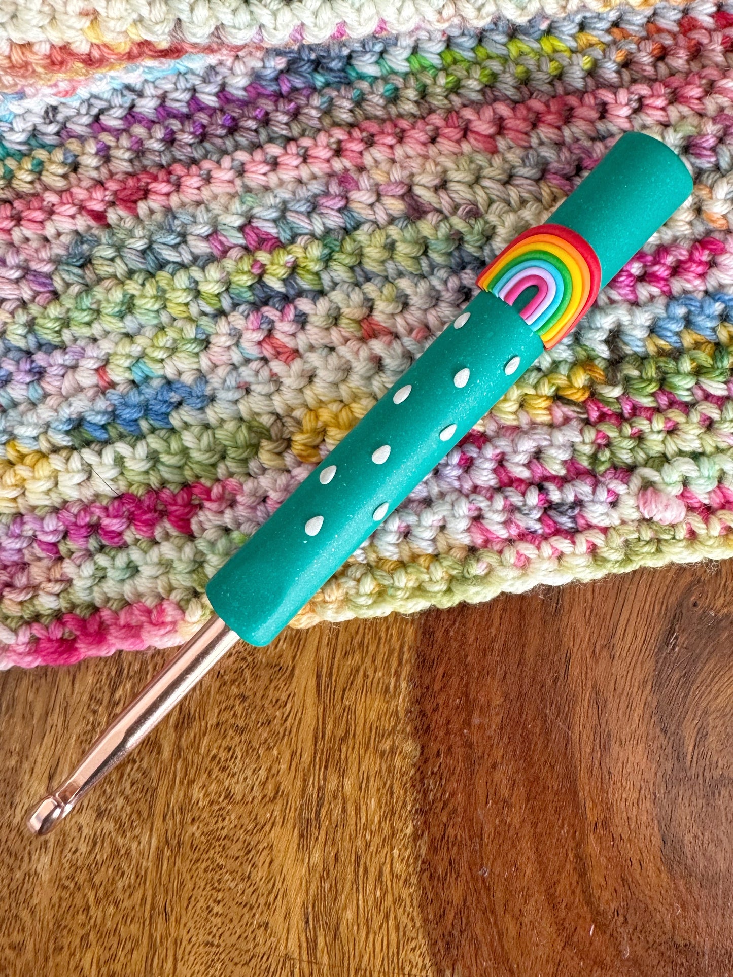 Jade Rainbow Crochet Hook, Raindrops Polymer Clay Crochet Hook