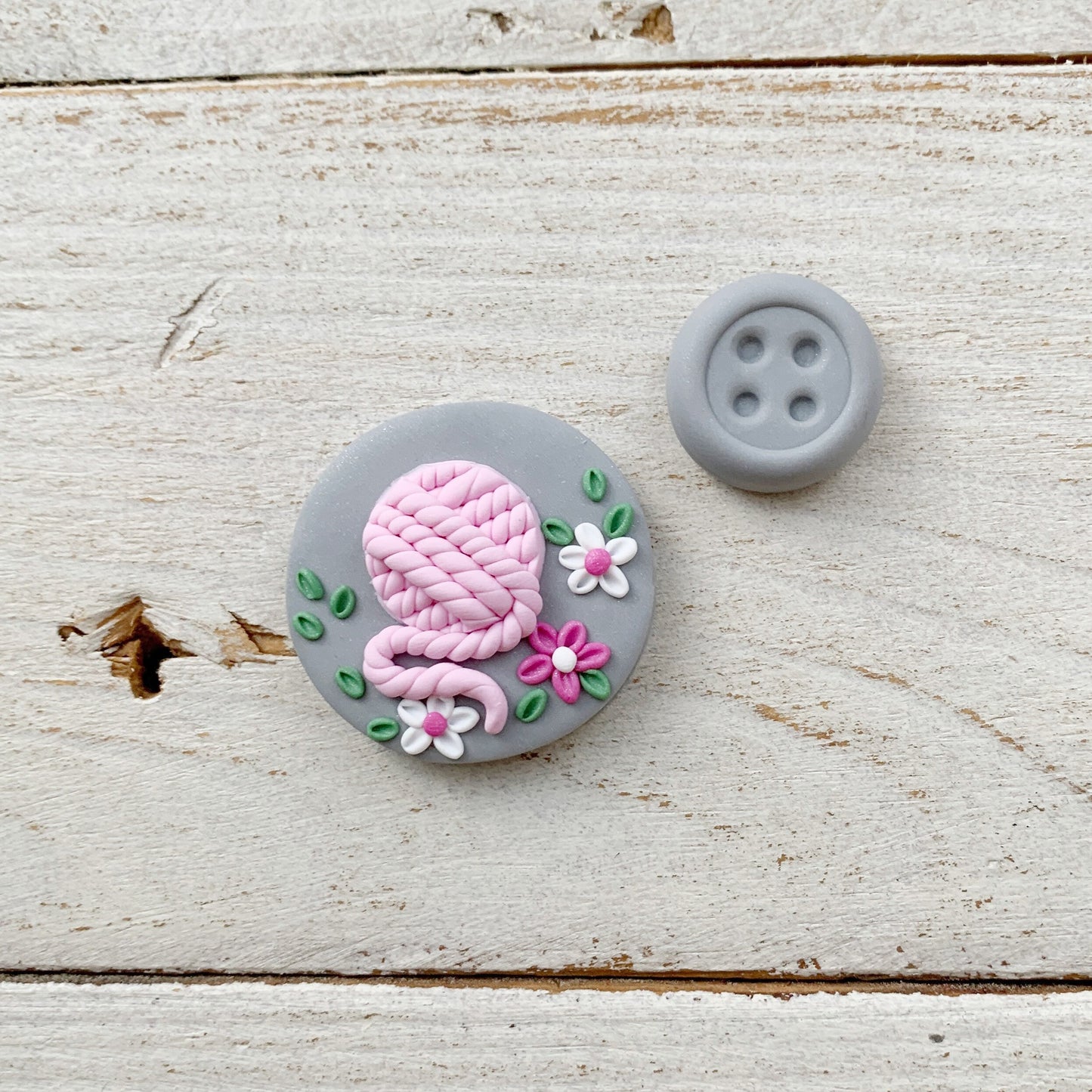 Yarn ball magnetic needle minder, needle holder, cross stitch gifts, gift for her, needle magnet