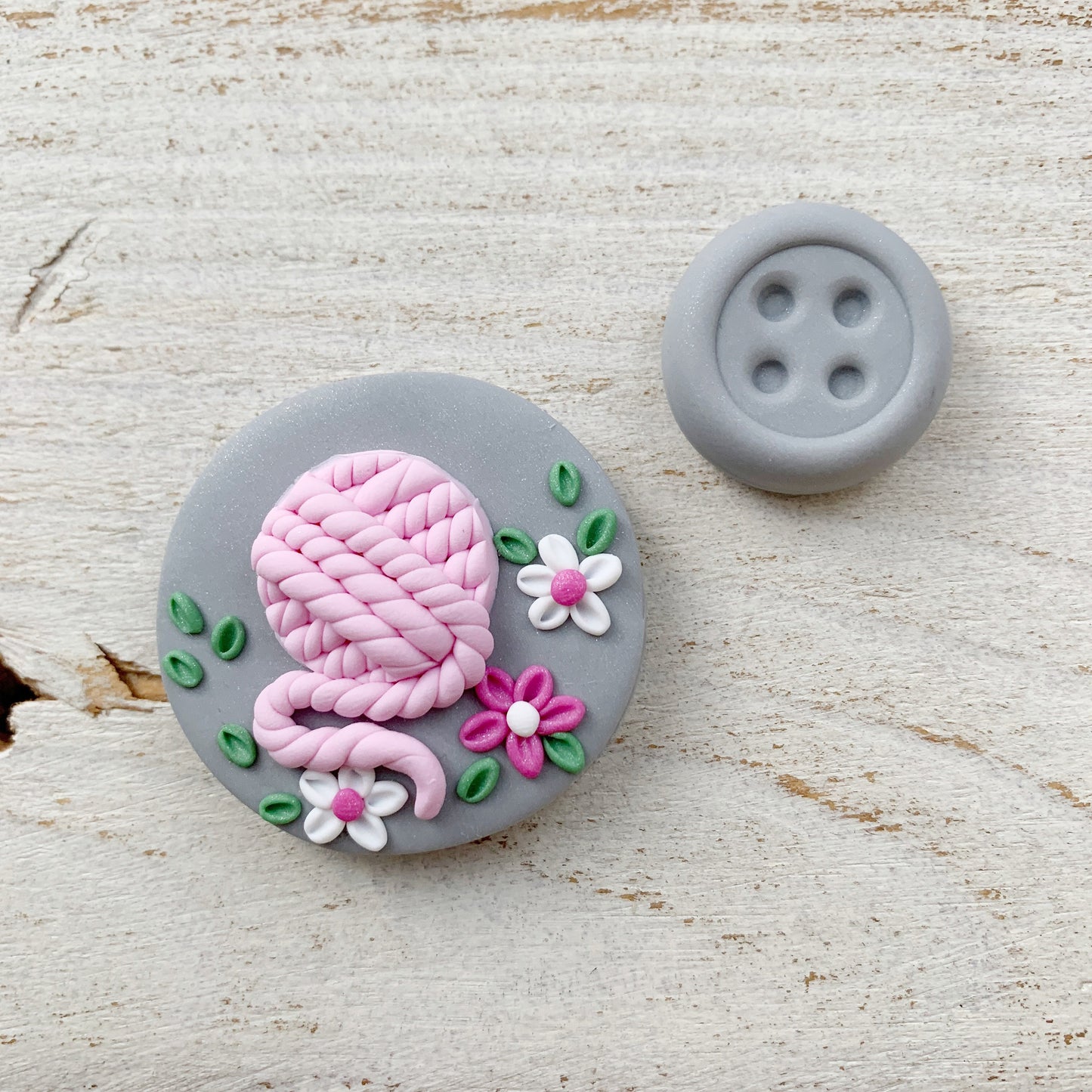 Yarn ball magnetic needle minder, needle holder, cross stitch gifts, gift for her, needle magnet