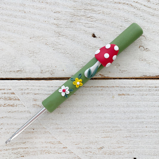 Mushroom ergonomic crochet hook, cute toadstool polymer clay crochet hook, gift for a crocheter, craft supplies