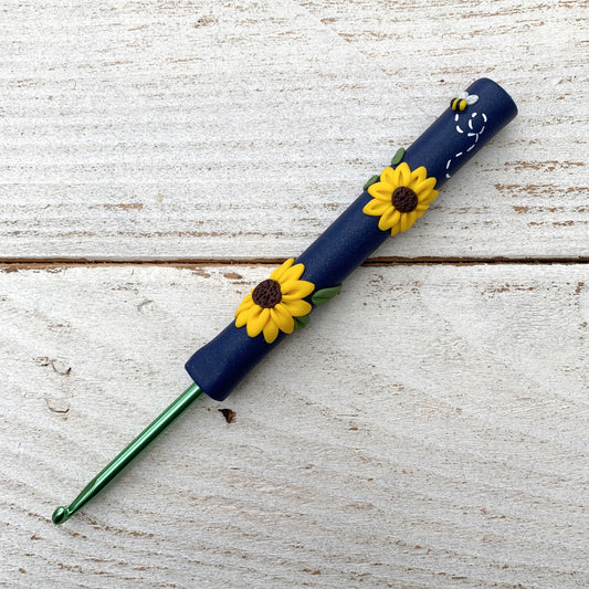 Navy sunflower crochet hook, crochet gifts, crochet needles, flower accessories, ergonomic crochet hooks, yarn gifts