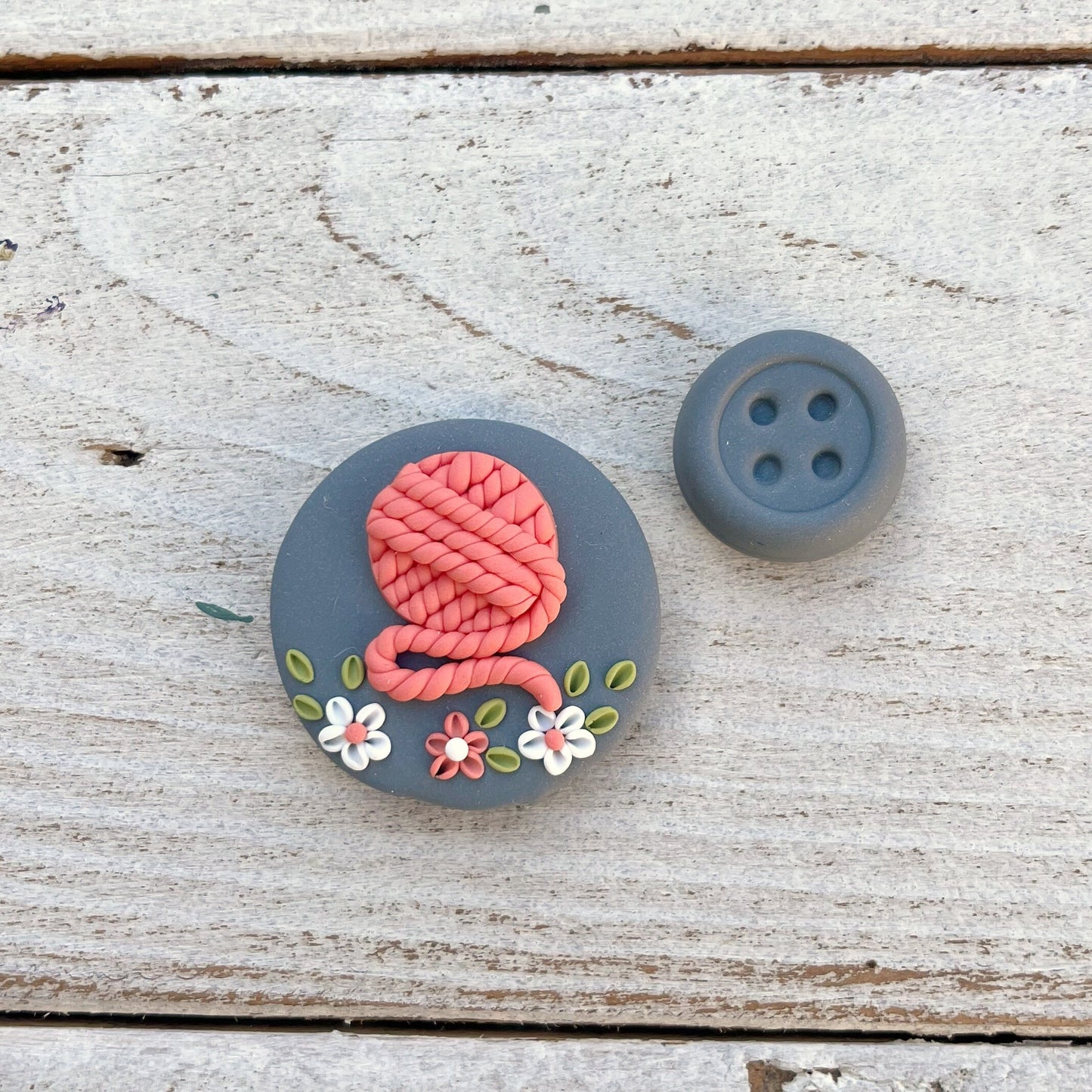 Grapefruit yarn ball magnetic needle minder, sewing magnets for cross stitch and embroidery