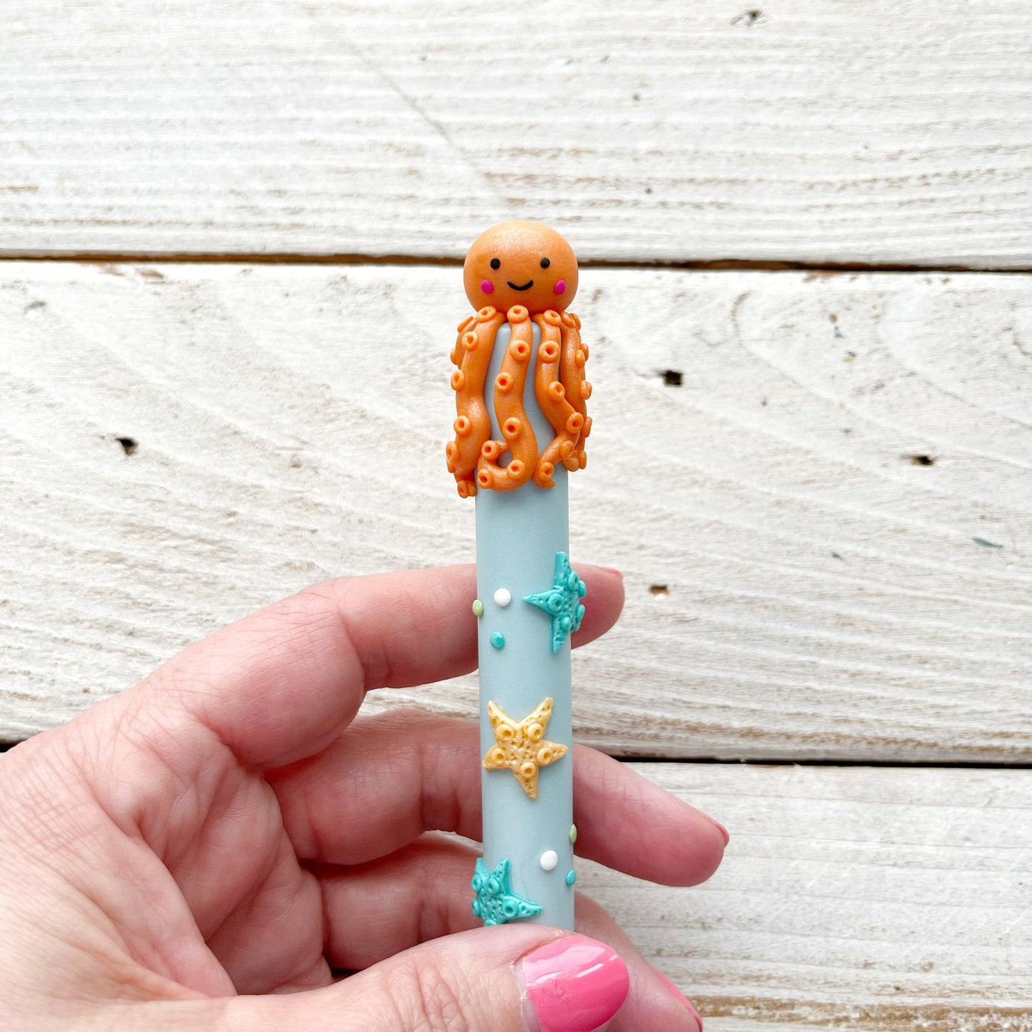Blue octopus crochet hook, handmade ergonomic sea life crochet hooks, handmade crochet gifts